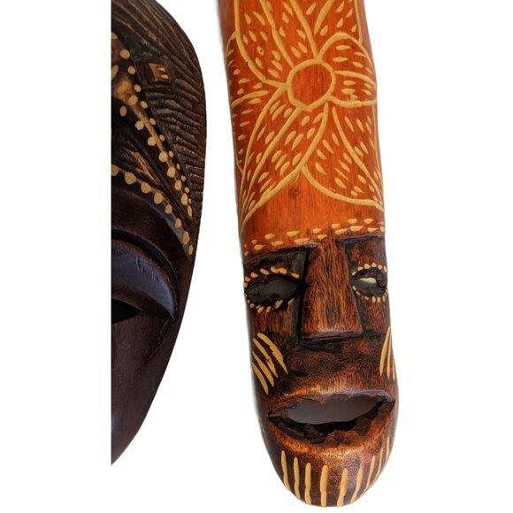 Vintage Set of 2 Small Hand Carved Wooden Masks Signed Folk African Wall Art 10" - Picture 2 of 4